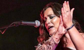 Alicia Morales al Cante en Alicia Morales