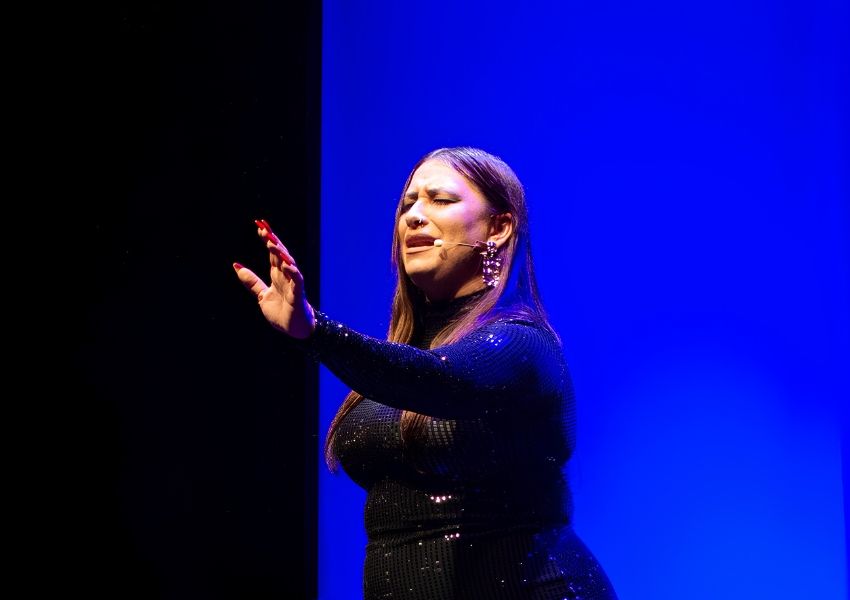 Imagen principal del artículo Fita Heredia: la heredera del cante puro que hace vibrar el corazón de Granada